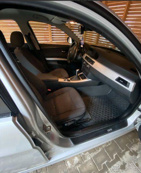 BMW 320 2009 — photo 7