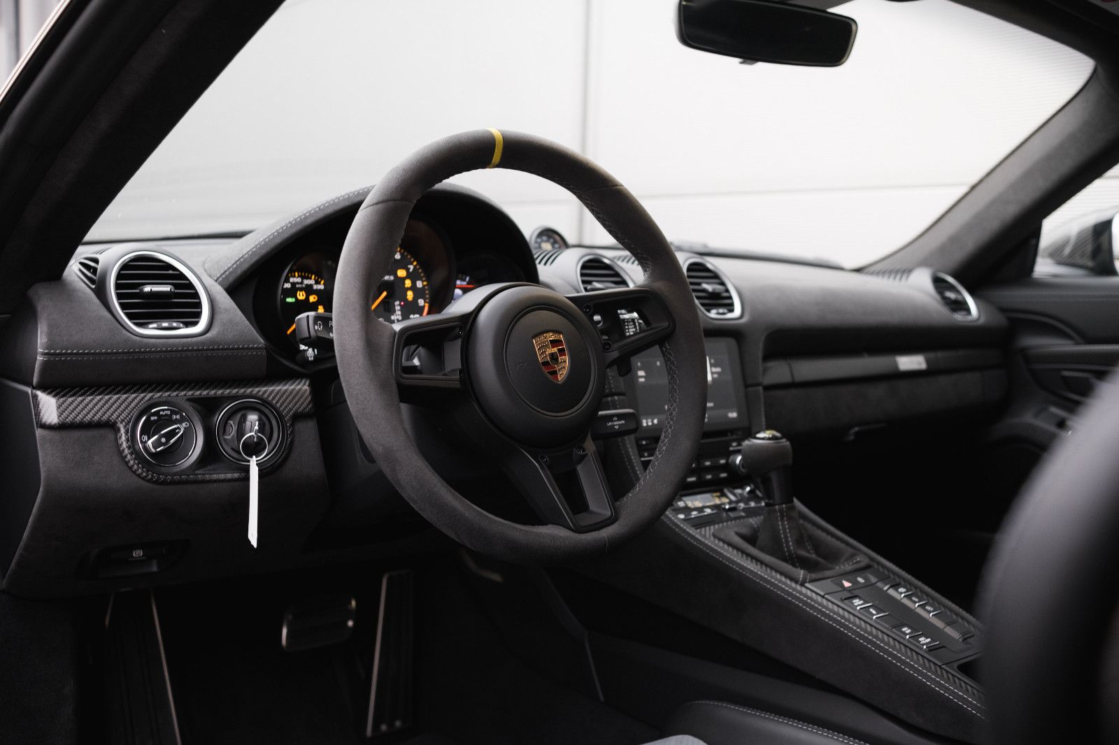 Fahrzeugabbildung Porsche 718 Cayman GT4 RS -Weissach-Kamera-Lift-PCCB