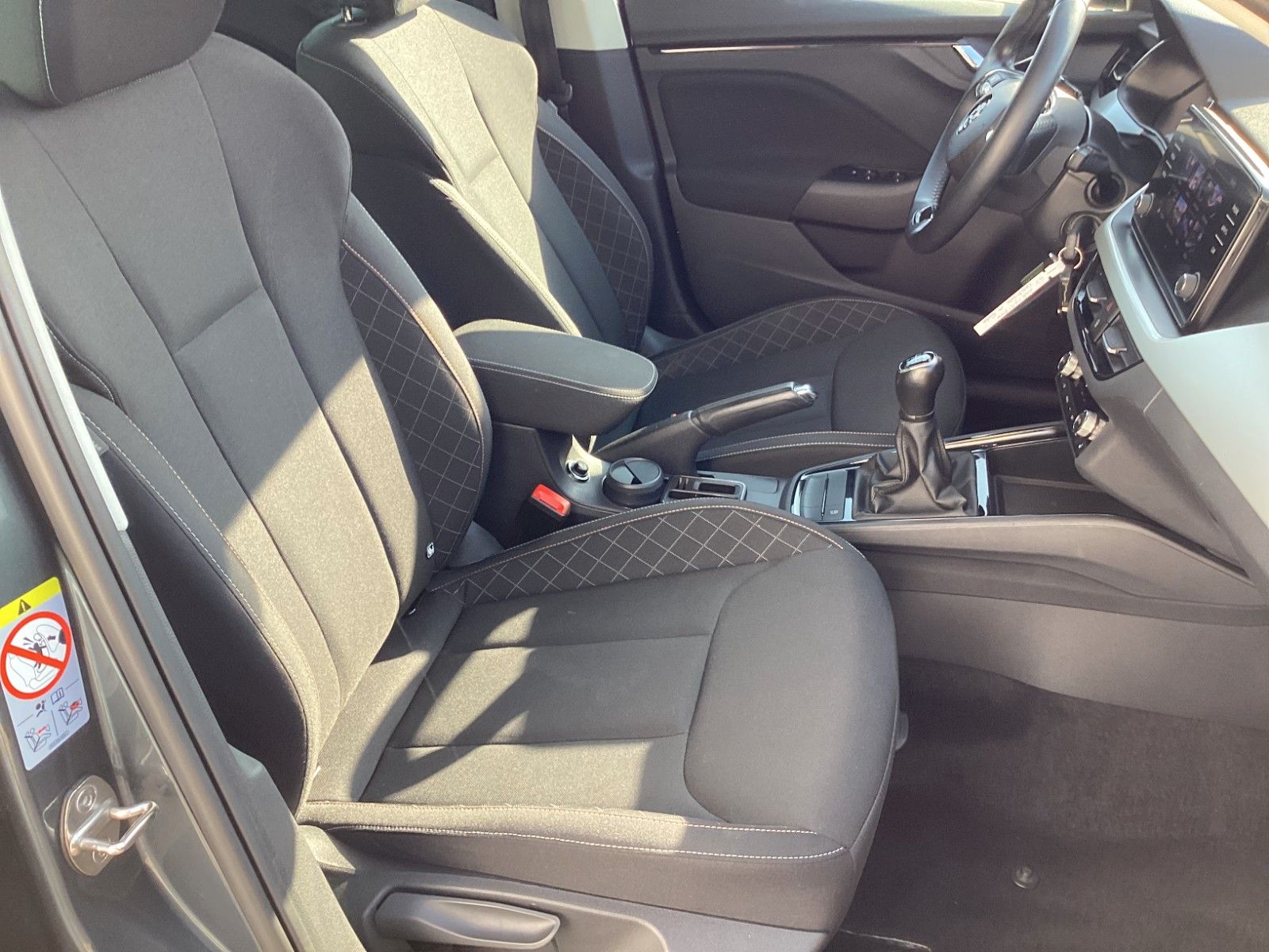 Fahrzeugabbildung SKODA Scala Drive 125 1.0TSI 85 KW