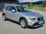 BMW X1 20i sDrive Automatik/Panorama/PDC/Sitzheizung - BMW X1 aus 2012 mit Benzin-Antrieb: Geländewagen