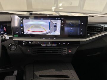 Fotografie 17 des Opel Grandland (X) Grandland 1.2 DI Hybrid 48 V Automatik GS