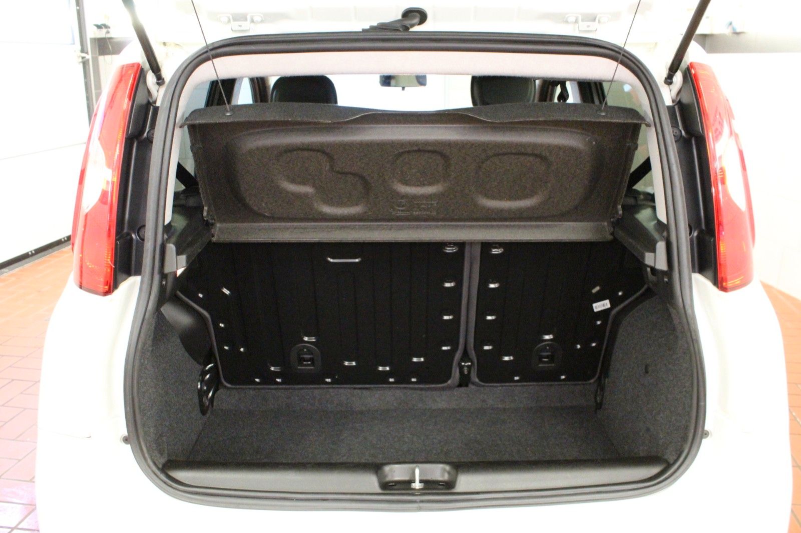 Fahrzeugabbildung Fiat Panda  Lounge 1.2