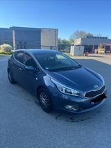 Kia cee'd / Ceed 1.4 CVVT Vision - Kia cee'd / Ceed Gebrauchtwagen in Bremen