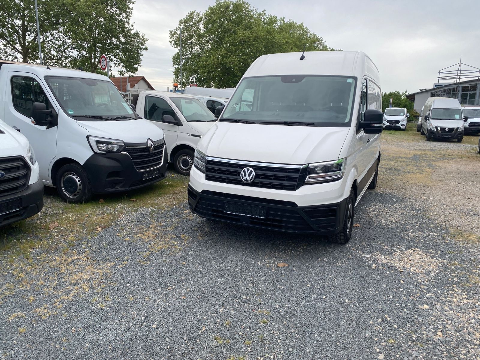 Fahrzeugabbildung Volkswagen Crafter Kasten L3H2,AHK-3500t,Regal,Garantie