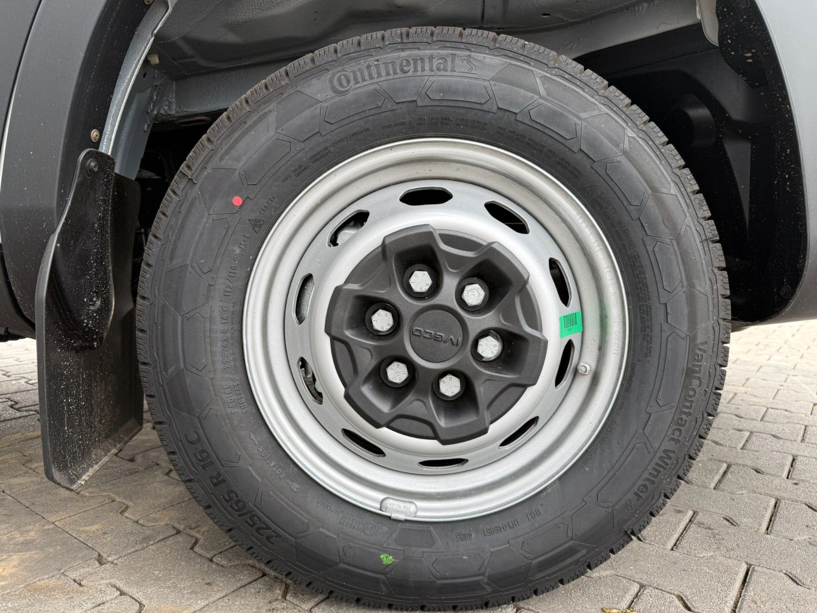 Fahrzeugabbildung Iveco Daily 35S16HA8/P Kühlkoffer *R 3450 mm*Luft*LBW*