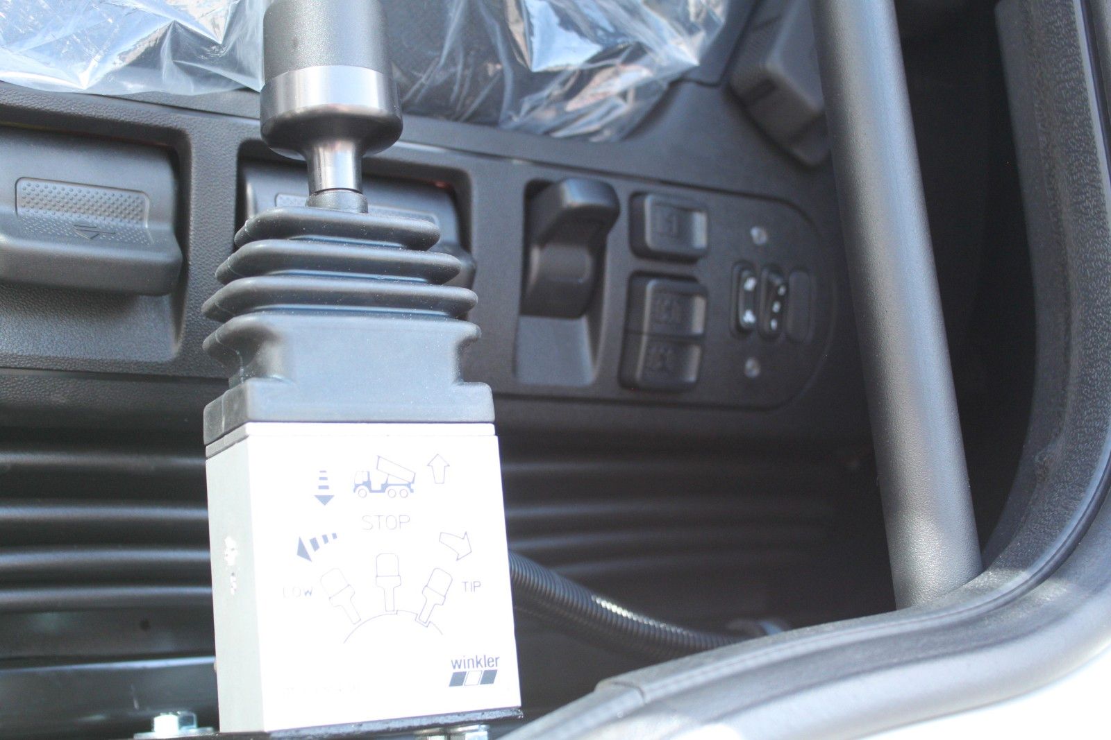 Fahrzeugabbildung Iveco S-Way AS440S46T/FP mit Kipphydraulik