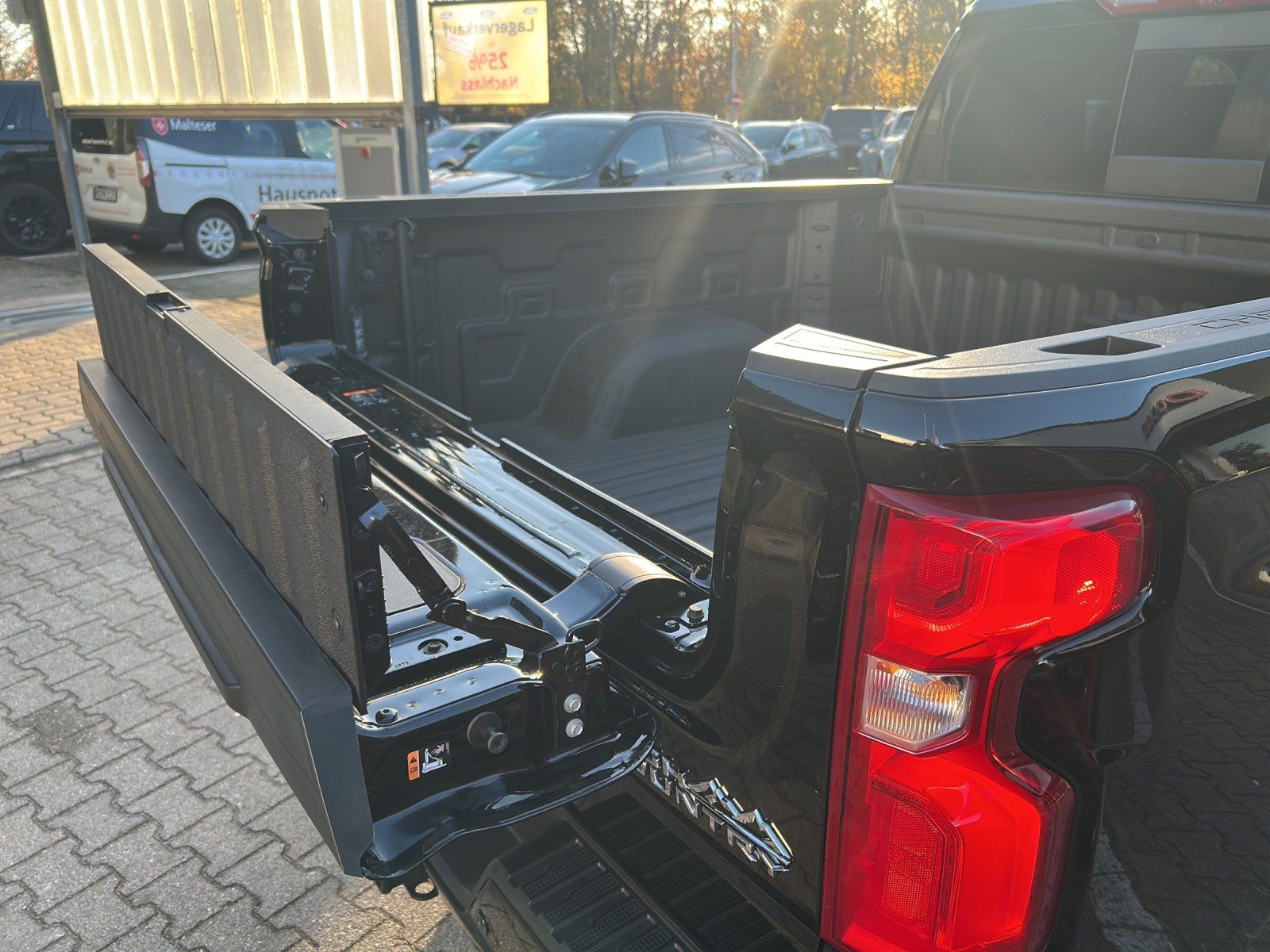Fahrzeugabbildung Chevrolet Silverado High Country Duramax/AHK 3500 KG/SHD