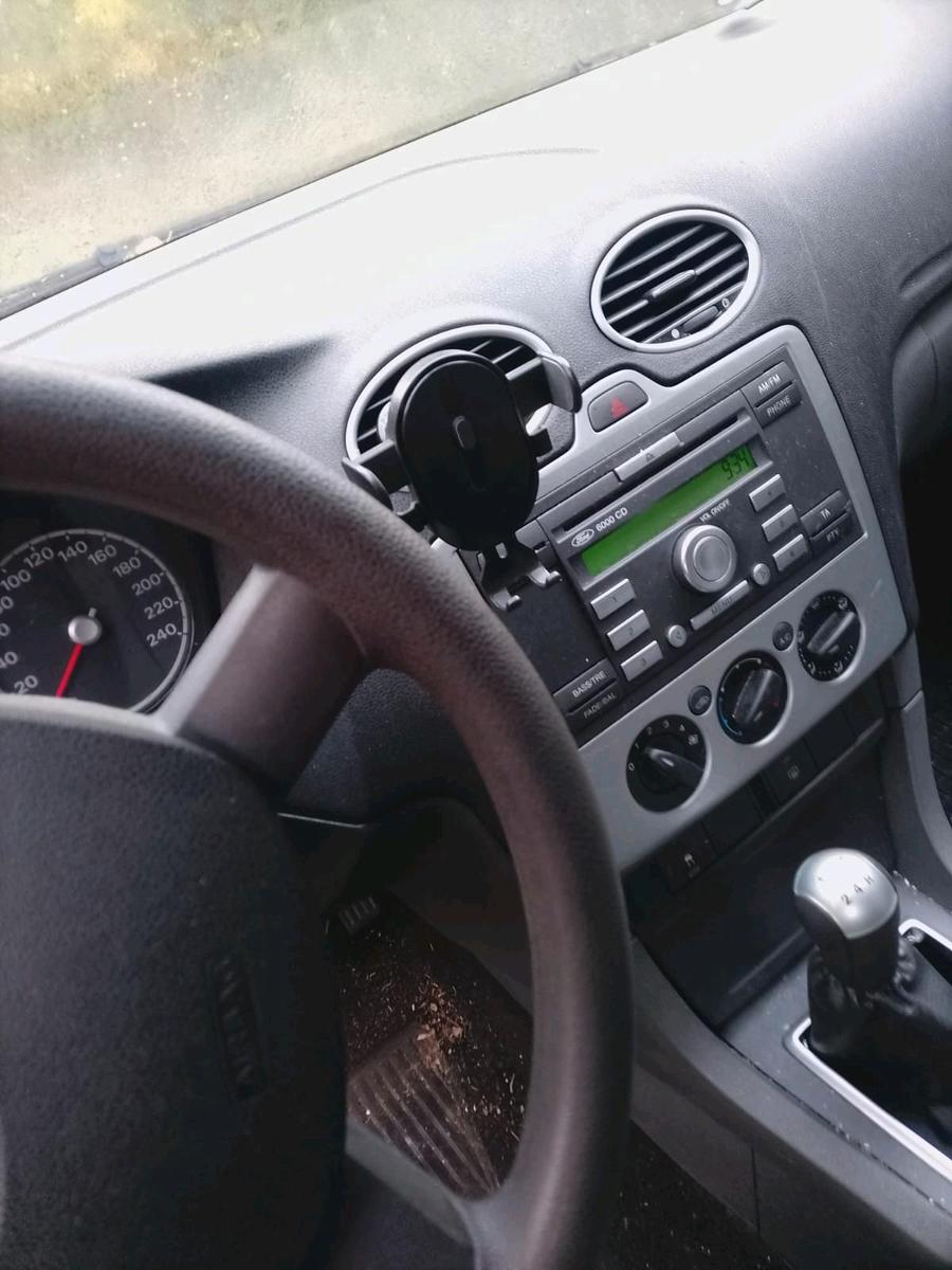 Ford Focus 2005 — photo 6