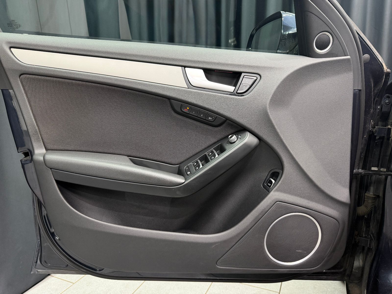Fahrzeugabbildung Audi A4 Avant 3.0 TDI quattro|BANG&OLUFSEN|1.HAND