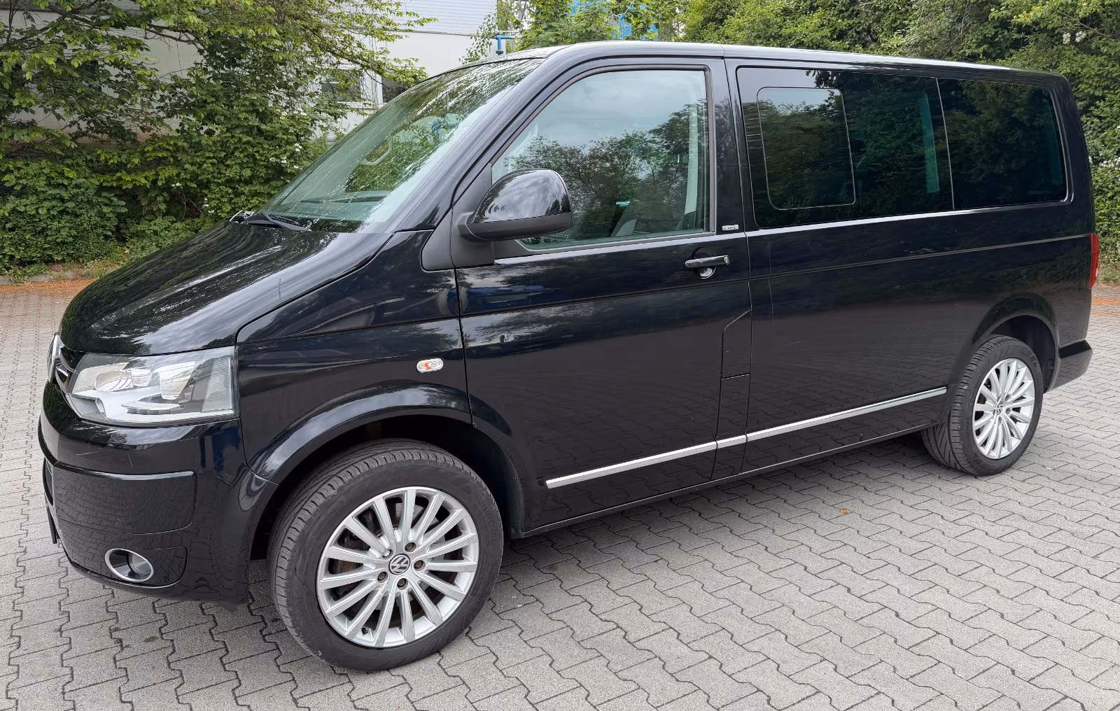Volkswagen T5 Transporter Bus Mulitvan Life