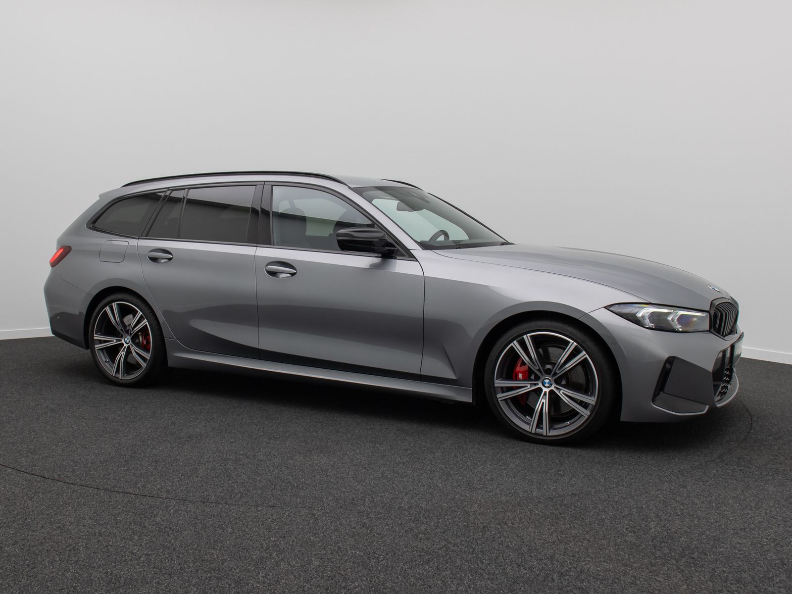 Fahrzeugabbildung BMW 330d M Sport HUD Kamera DAB Alarm Komfort 19Zoll