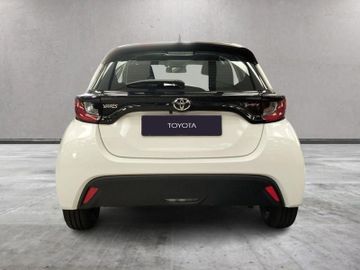 Toyota Yaris - 11