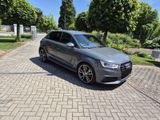 Audi S1 Quattro Sportback  Vollleder/TÜV und KD neu! - mit Benzin-Antrieb: Allradantrieb, Kleinwagen