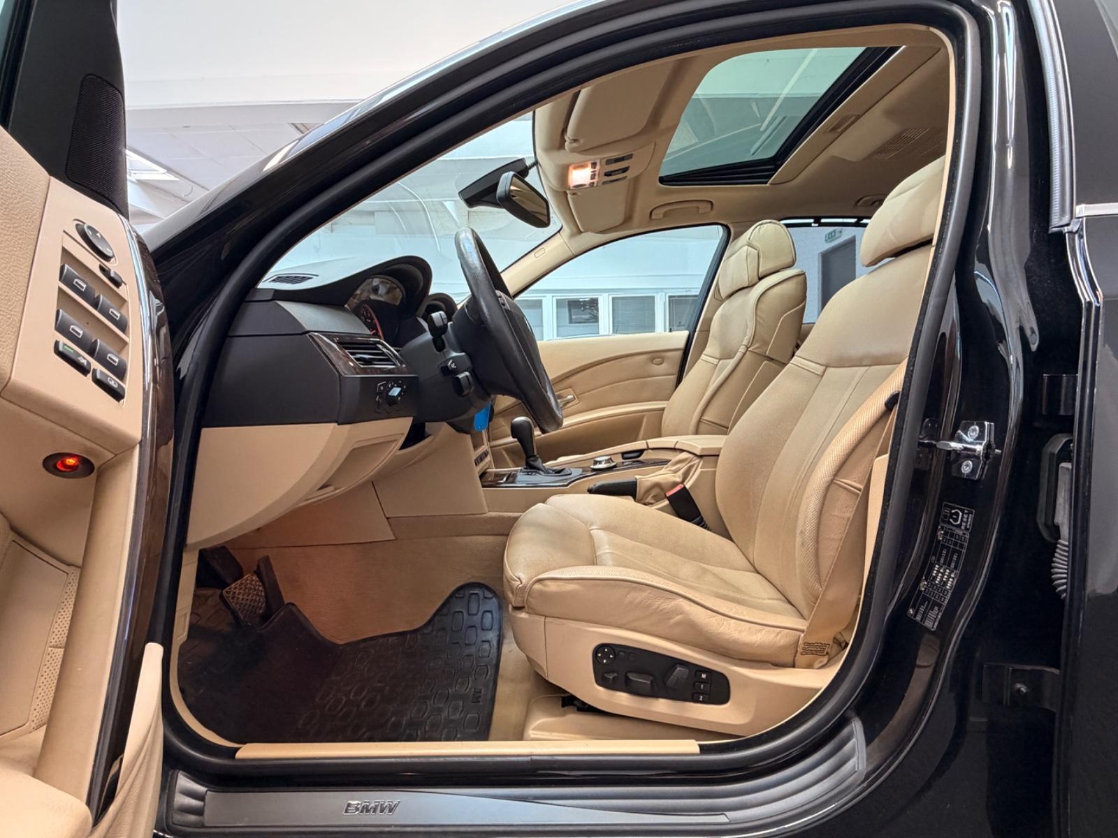 BMW 530i Limousine Exklusive/Automatik/Nur 88Tkm/Nav