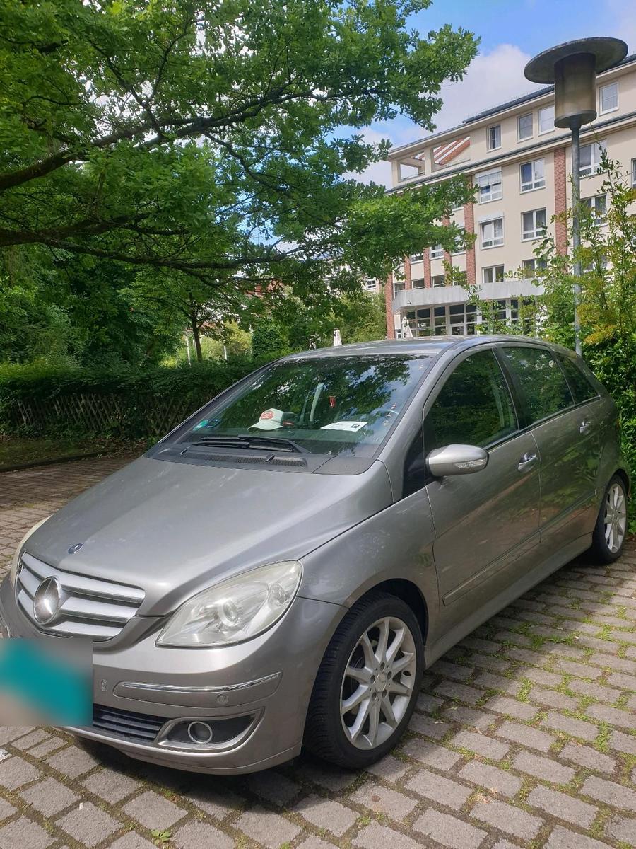 Mercedes-Benz B 170