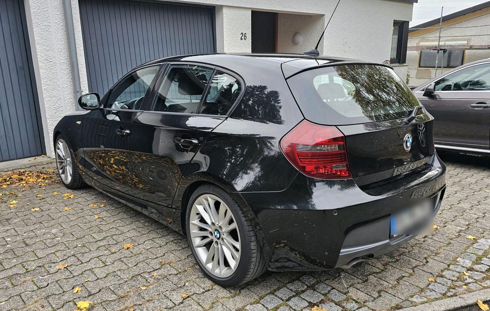 BMW 120 2011 — photo 7