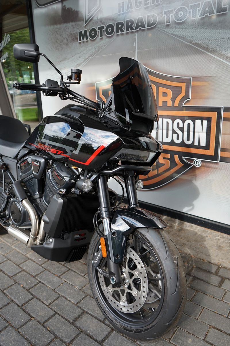 Fahrzeugabbildung Harley-Davidson Pan Am ST - Neufahrzeug - Supermoto - Vivid Blk