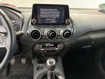 Fotografie des Nissan Juke N-Connecta DIG-T 117