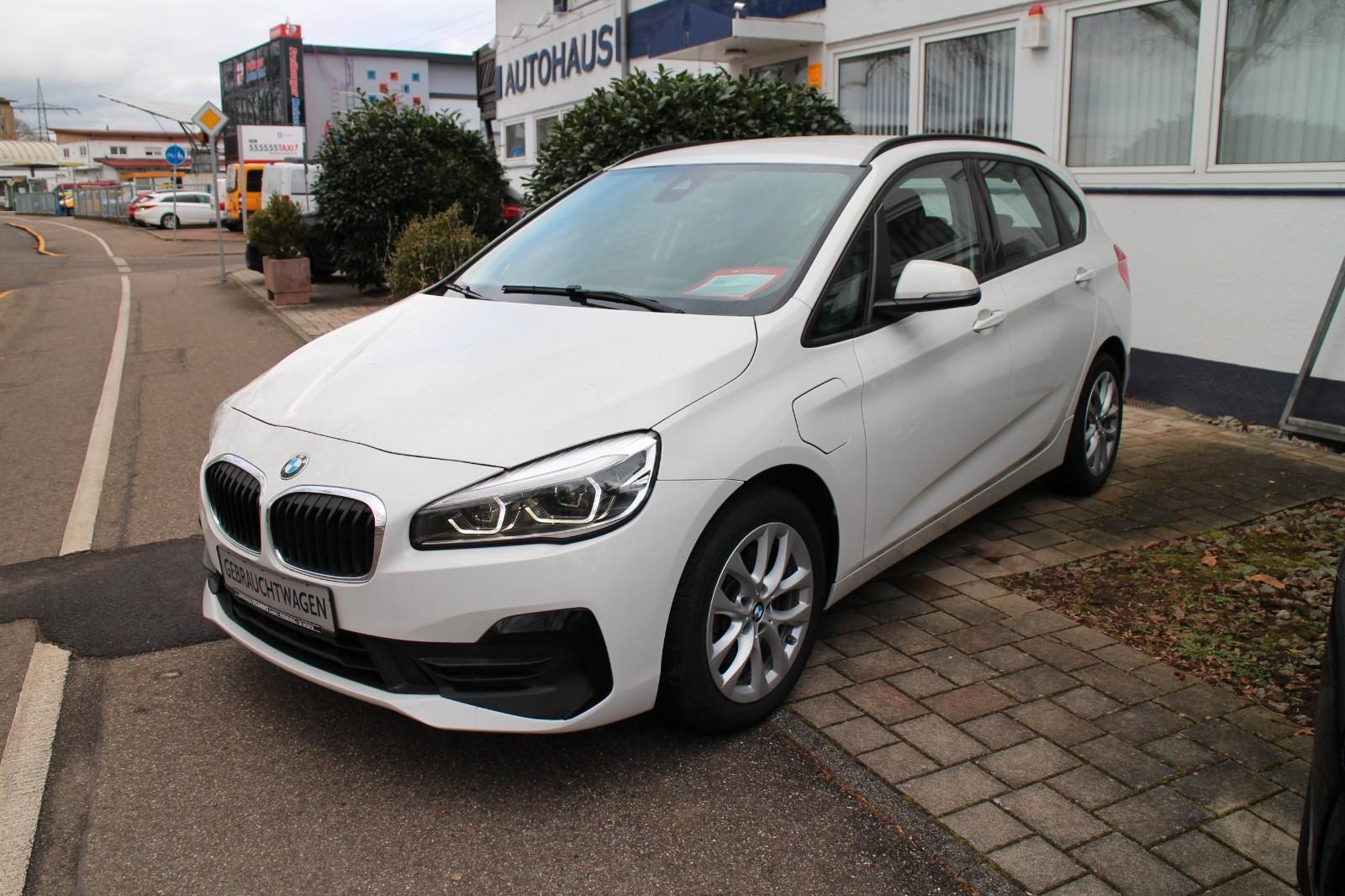 BMW 225xe Avtive Tour/Autom/Navi/LED/Klim/Kamara/PDC