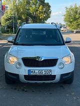 Skoda Škoda Yeti 1.2 TSI  TÜV bis 07/2028  2. ... - Skoda Yeti in Mannheim