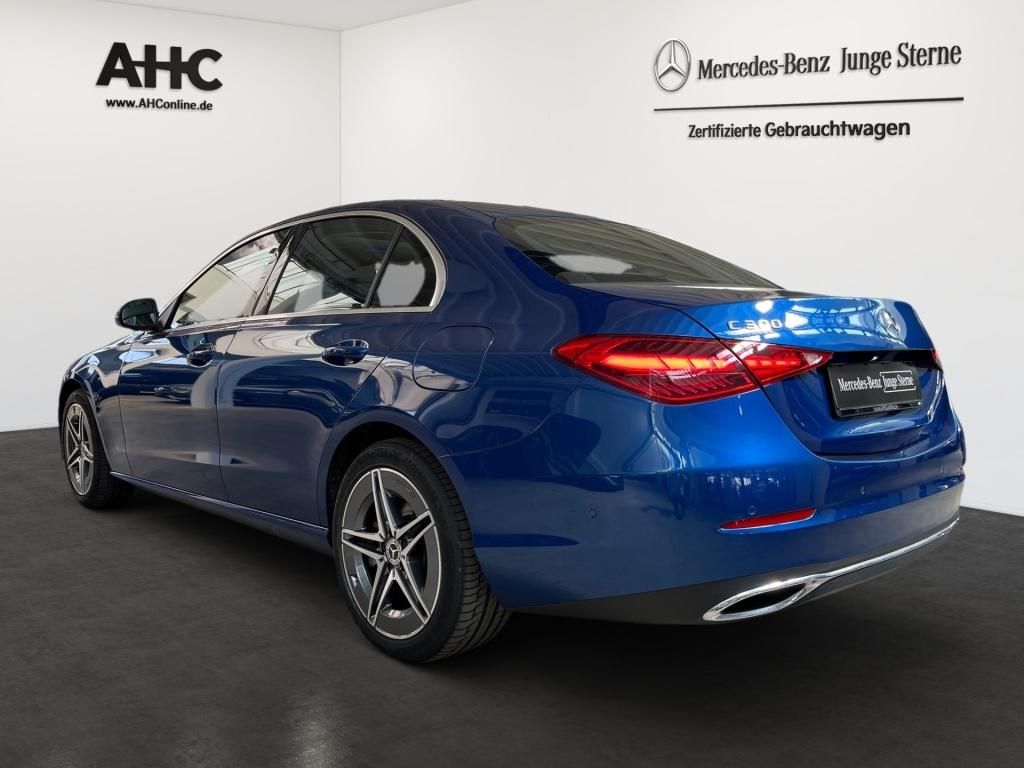 Fahrzeugabbildung Mercedes-Benz C 300 e Avantg. AHK ACC Pano Sitzklima HUD 360°