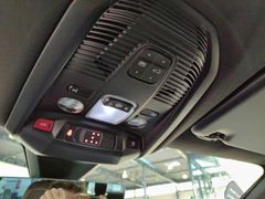 Fahrzeugabbildung Peugeot 5008 GT BlueHDI 130 EAT8 Panoramadach, 7-Sitzer