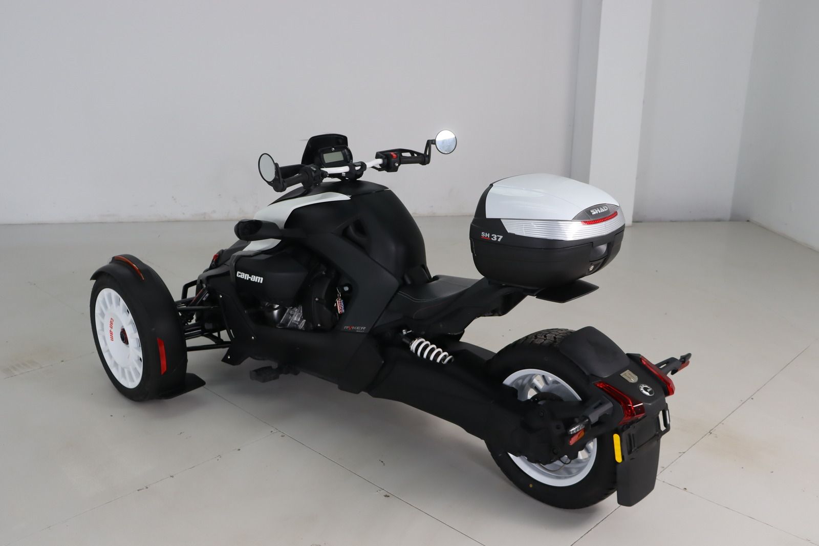 Fahrzeugabbildung Can-Am Ryker 900 Rallye * Top-Case * 1. Hand