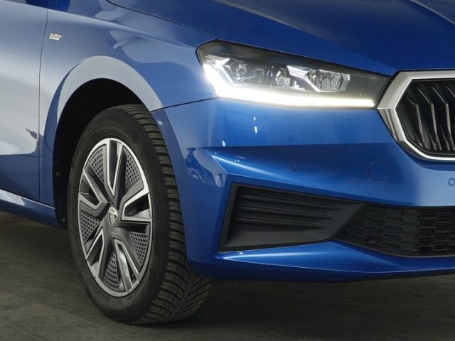 Fabia TOUR TSI+LED LICHT+PARKPILOT VO+HI+SITZHEI
