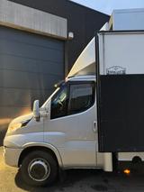 Iveco Daily enclosed car transporter - Bis 7,5t Transporter