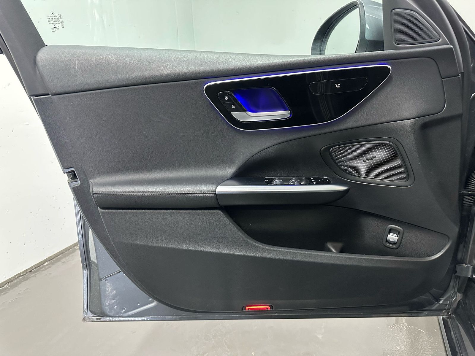 Fahrzeugabbildung Mercedes-Benz C 220 d T Autom. AVANTGARDE*PANO*KAMERA*LED*SPUR