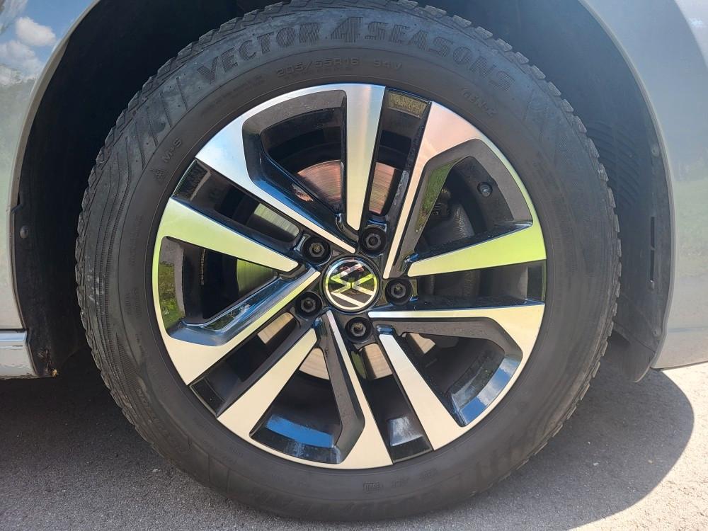 Volkswagen Golf TSI United 150PS 16"LM StdHz Navi AmbiL    
