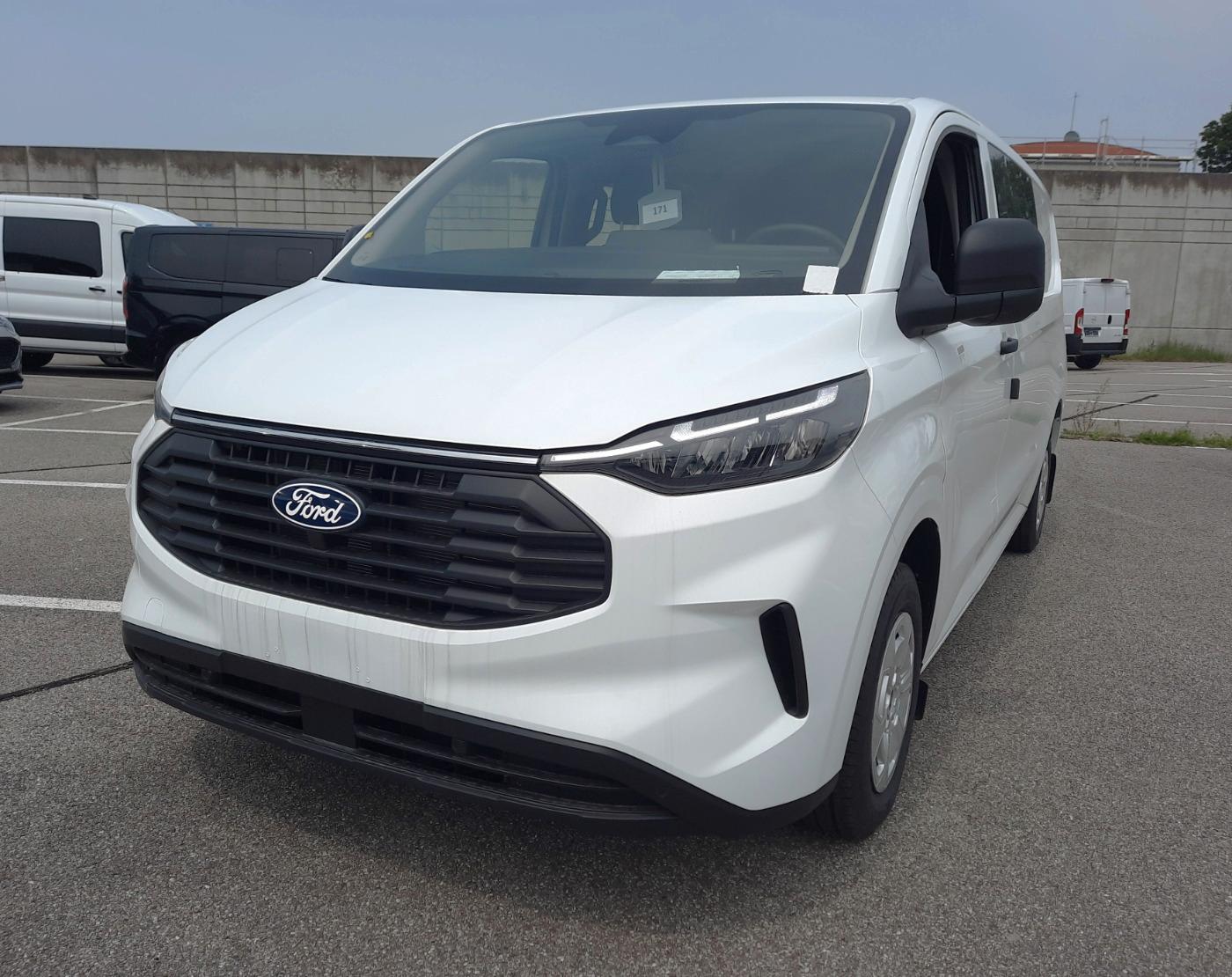 Ford Transit Custom Doka Trend 320L2 RFK LED Navi