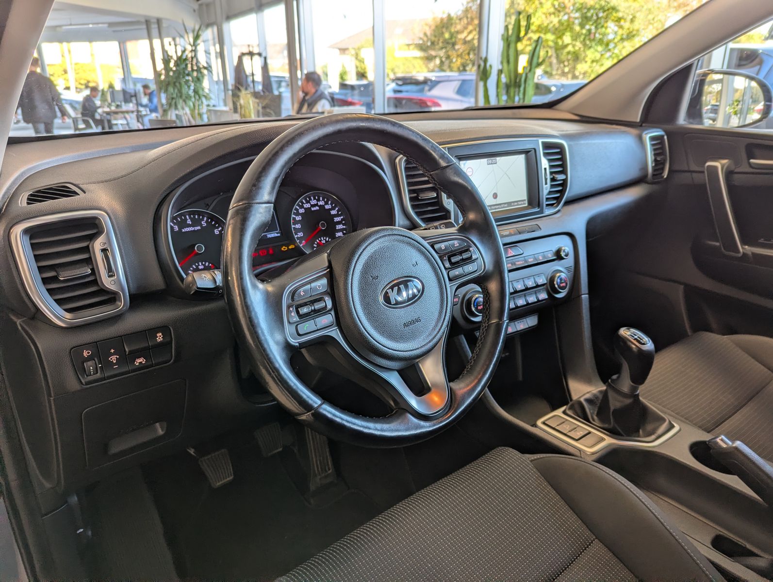 KIA Sportage 1,6 GDI Vision Komfort-Paket Kamera AHK - Image 20