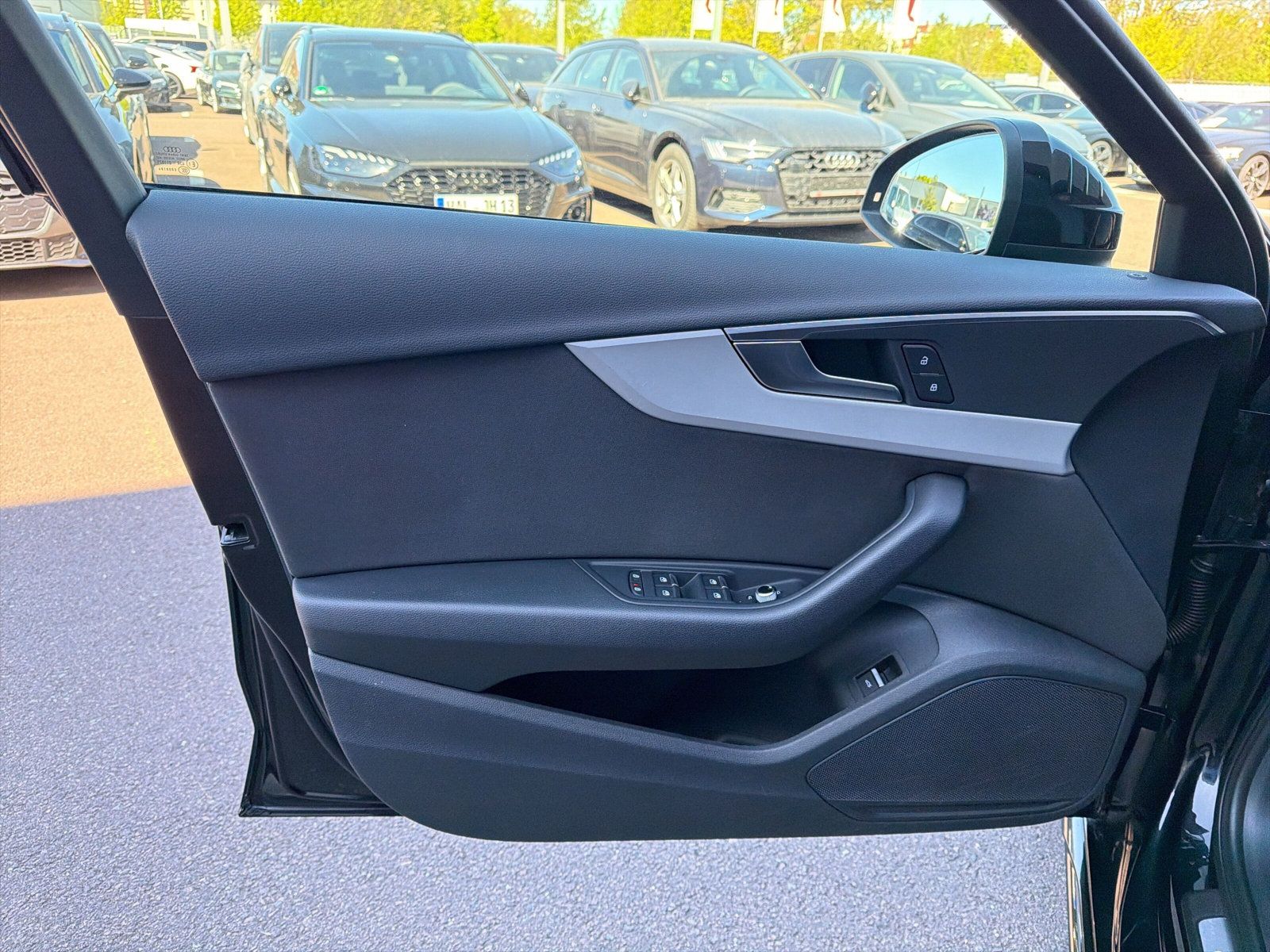 Audi A4 - Bild 12