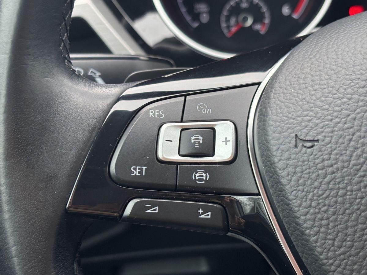 Touran Comfortline DSG PDC v+h KLIMAAUTO LED