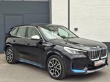 BMW iX1 xDrive xLine LED NAVI LEDER AHK ACC SHZ 19" - BMW iX1