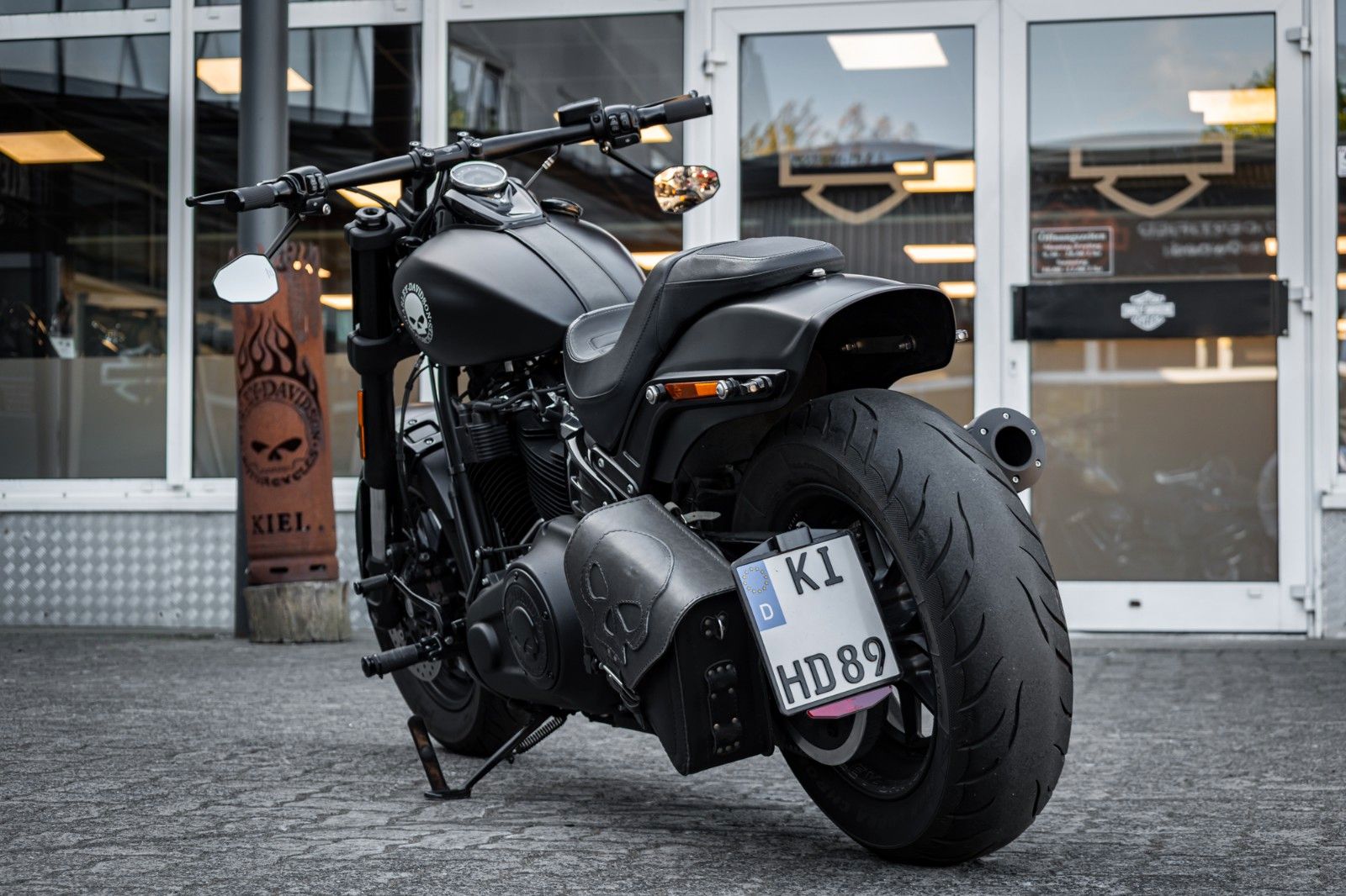 Fahrzeugabbildung Harley-Davidson FXFBS FAT BOB 114 CUI SOFTAIL - Penzl - Avon