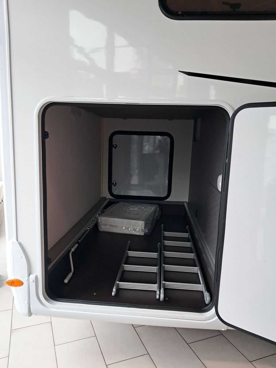 Fahrzeugabbildung Etrusco T-Modell Base 7.4 SB ACC,Solar,Markise,LTE,TV