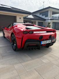 2022 Ferrari SF90 照片 3