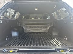 Fahrzeugabbildung Mitsubishi L200 Doppelkabine 4WD AHK Klima R.Cam ALU