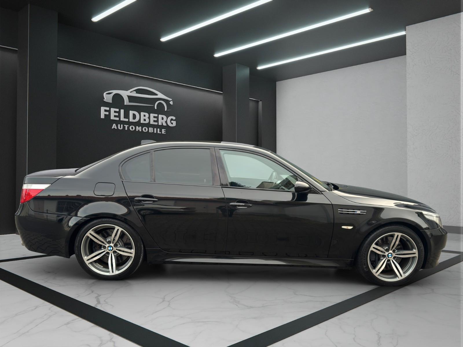 BMW M5°V10°DEUTSCH°UNFALFREI°NAV°XENON°MEMORY°HEADUP