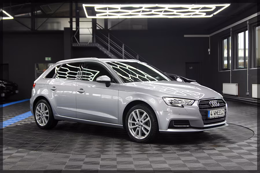 Audi A3 Sportback 30 TFSI PDC / VIRTUAL / NAVI