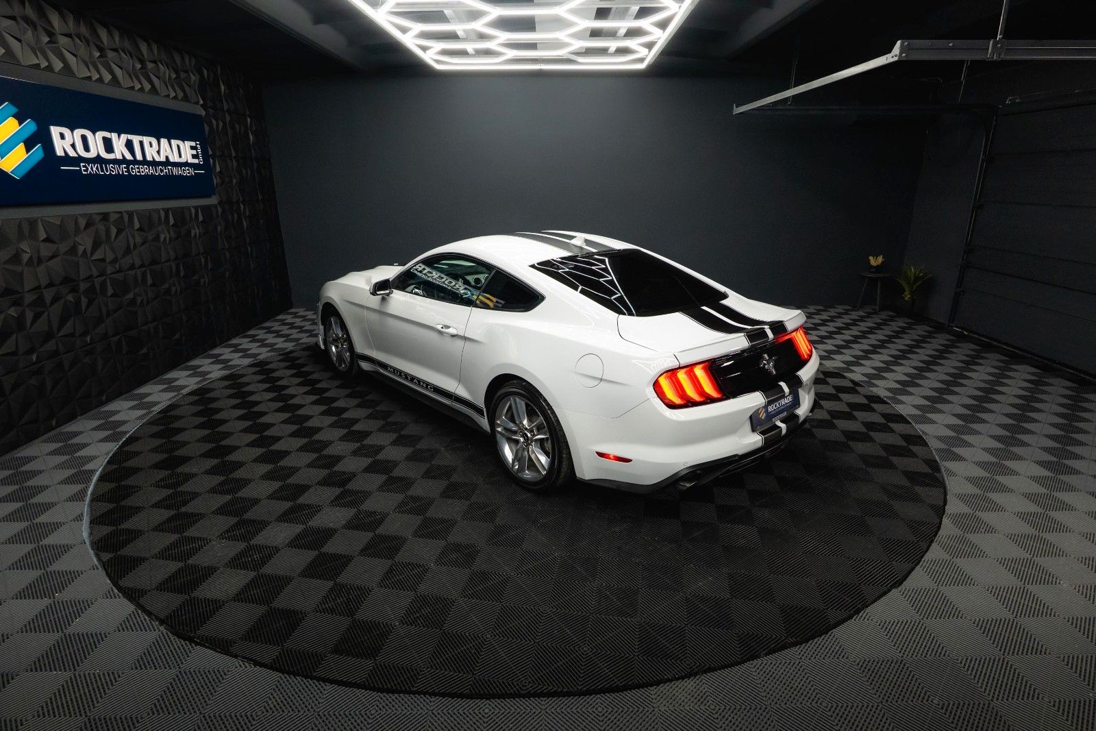 Fahrzeugabbildung Ford Mustang Shelby GT 500 Coupe Performance PREMIUM