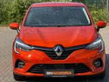 Renault Clio V Experience - Renault Clio mit Benzin-Antrieb: Orange