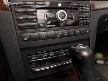 Mercedes E 250 - 12