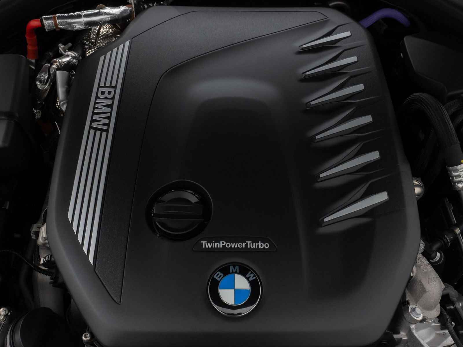 Fahrzeugabbildung BMW 330d Kamera DAB HiFi Leder Sport AdaptLED 18Zoll