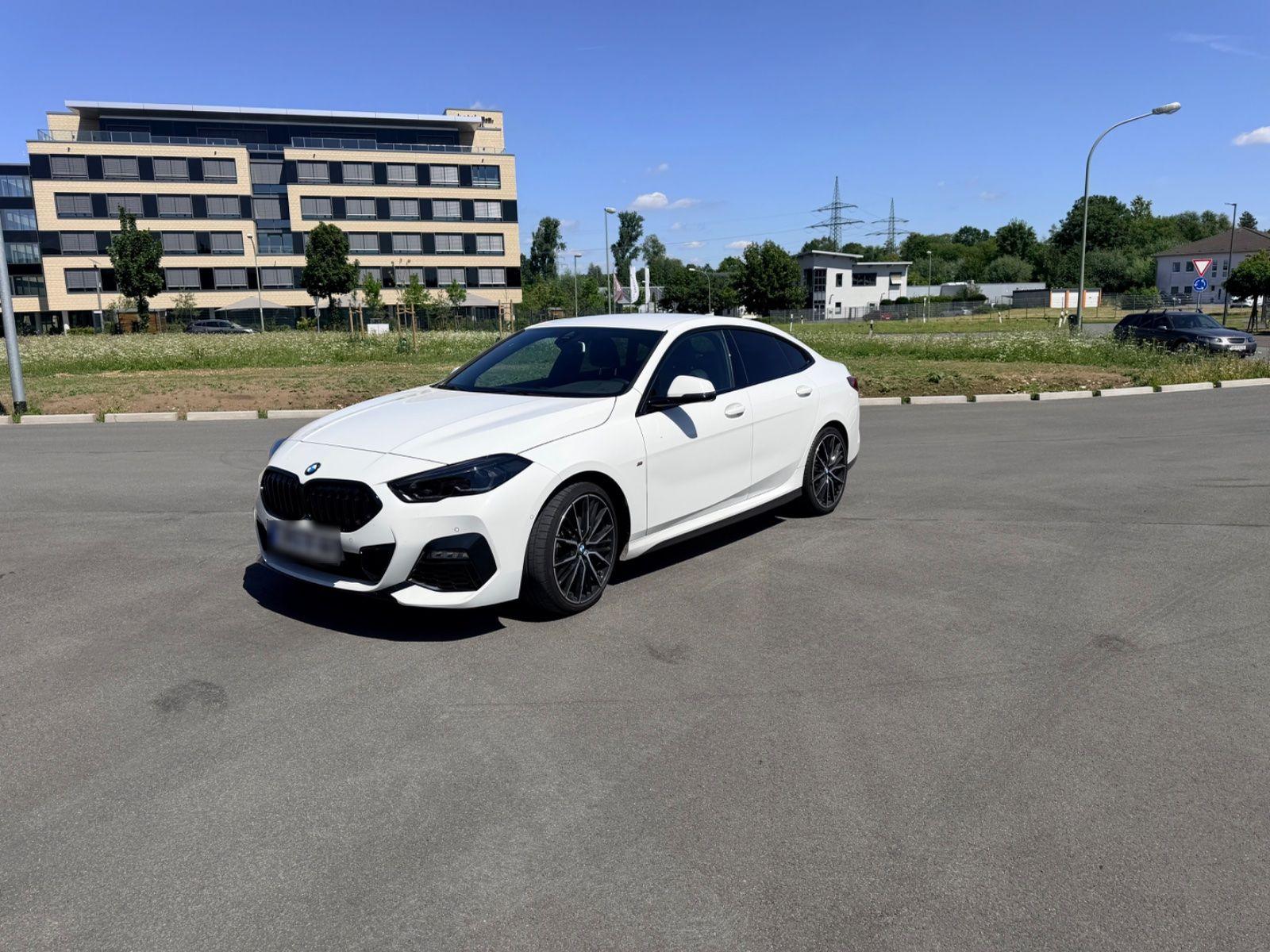 BMW 218