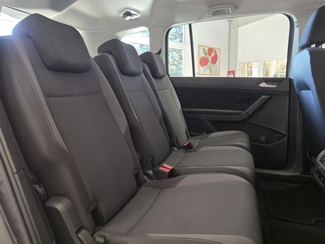 VW Touran — Foto 25