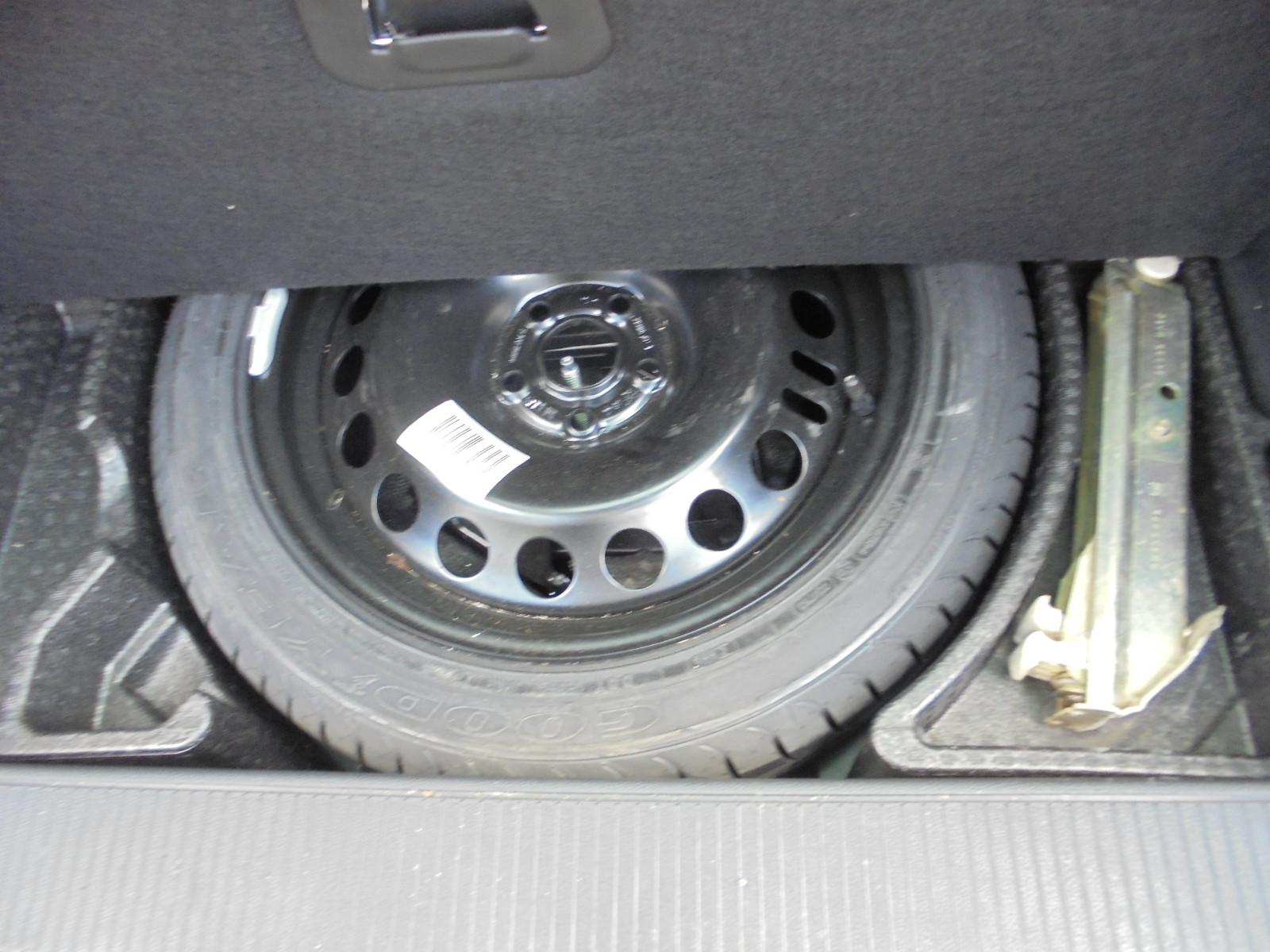 Opel Astra 2012 — photo 12