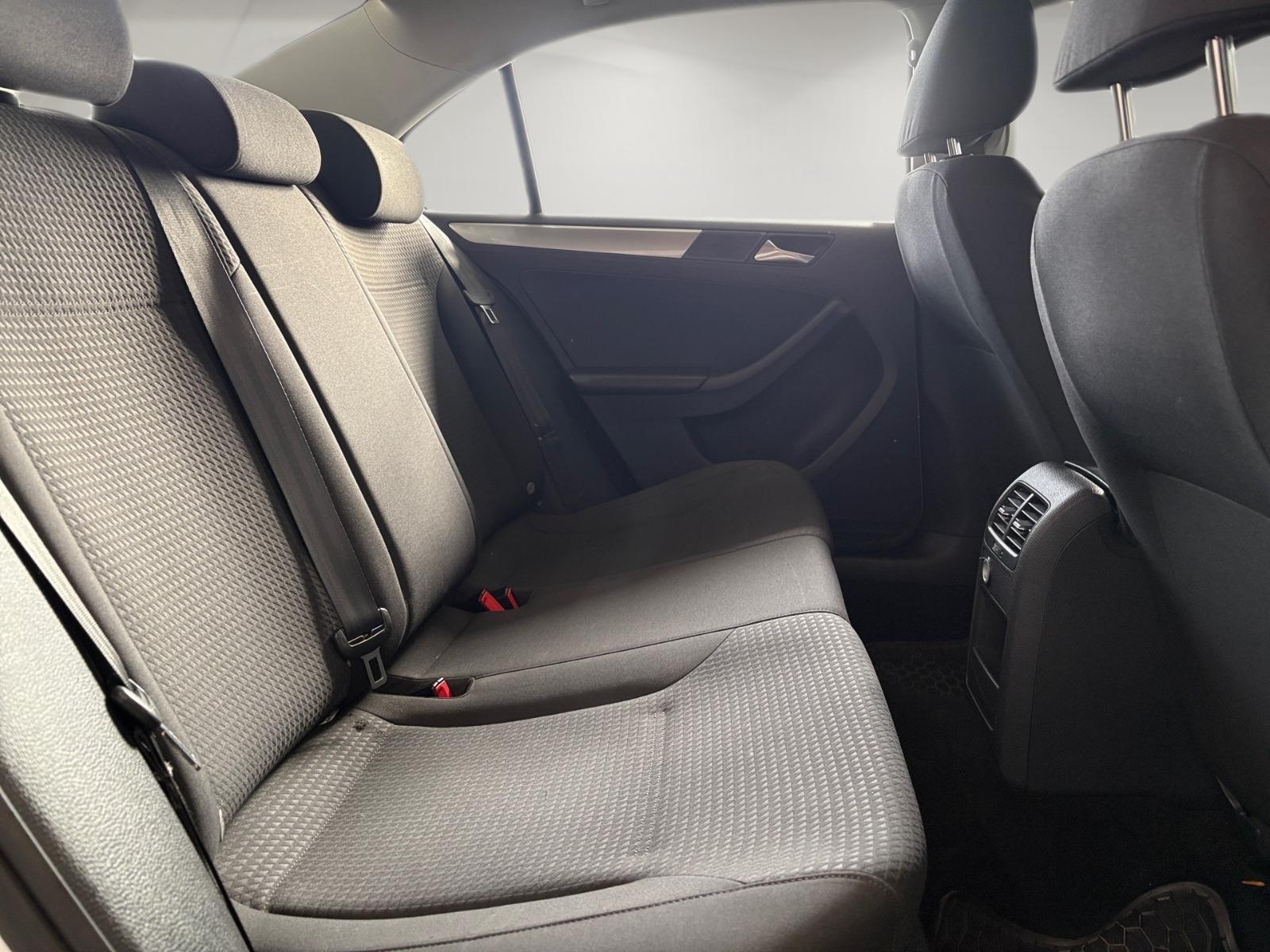 Volkswagen Jetta VI Allstar BMT 18 Zoll! Tüv auf Wunsch Neu